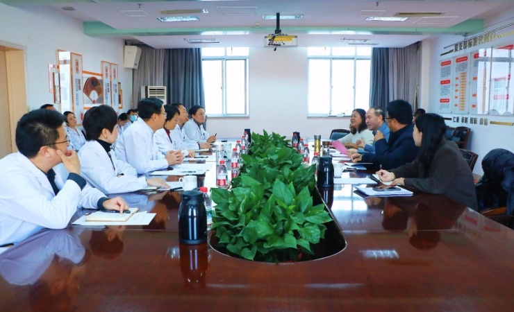 甘肃中医药大学领导莅临第二临床医学院召开调研座谈会