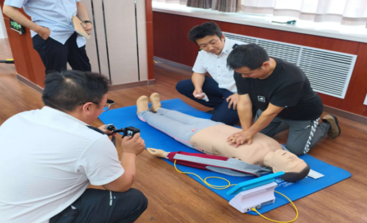 我院走进甘肃科源电力集团有限公司开展检前健康宣教及急救培训，助力职工健康管理