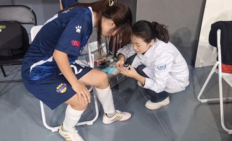 我院圆满完成2025中国足球协会女子五人制足球联赛（总决赛）医疗保障任务