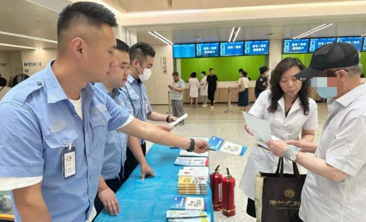 我院开展“安全生产宣传咨询日”活动