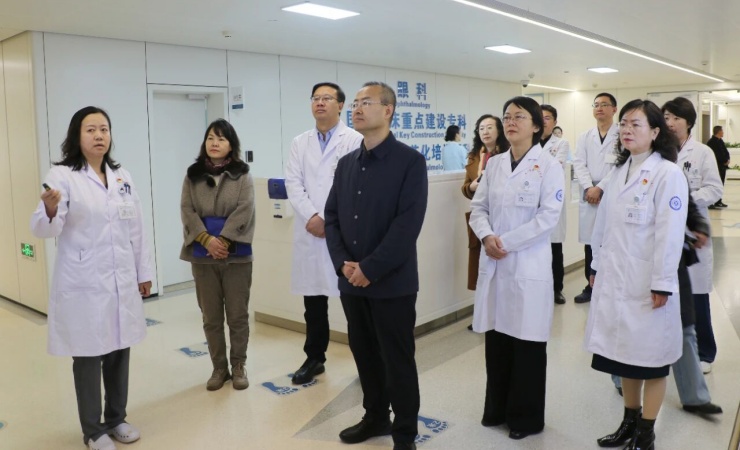 市医保服务中心莅临我院调研医保工作